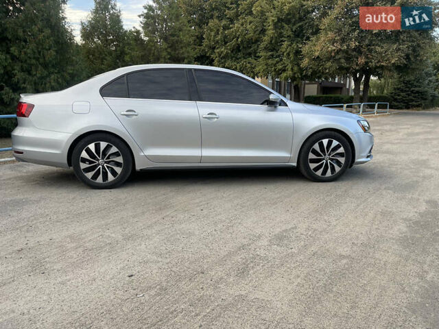 Серый Фольксваген Джетта, объемом двигателя 1.39 л и пробегом 130 тыс. км за 12500 $, фото 7 на Automoto.ua