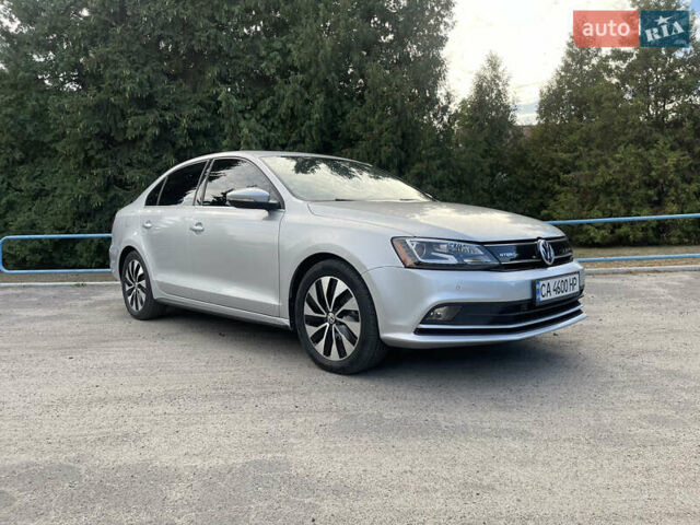 Серый Фольксваген Джетта, объемом двигателя 1.39 л и пробегом 130 тыс. км за 12500 $, фото 8 на Automoto.ua