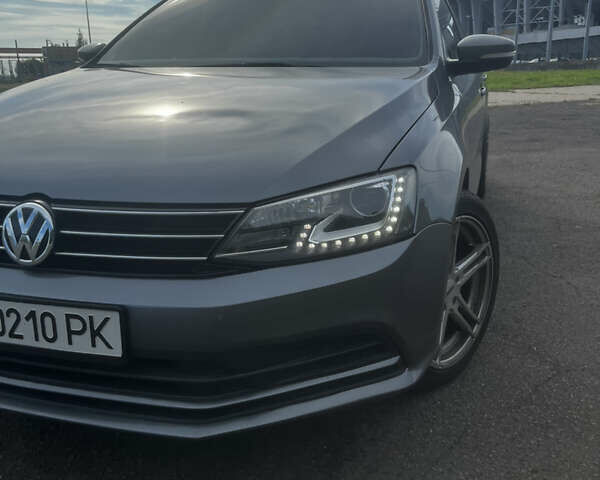 Фольксваген Джетта 2016 в Львове на Automoto.ua Серый Фольксваген Джетта, объемом двигателя 1.4 л и пробегом 174 тыс. км за 12350 $, фото 7 на Automoto.ua