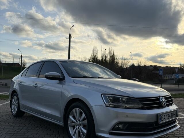 Серый Фольксваген Джетта, объемом двигателя 1.6 л и пробегом 90 тыс. км за 12000 $, фото 1 на Automoto.ua