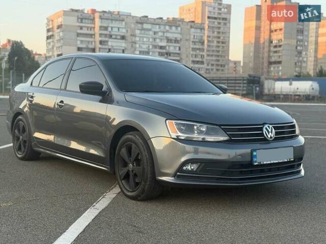 Сірий Фольксваген Джетта, об'ємом двигуна 1.8 л та пробігом 270 тис. км за 11000 $, фото 2 на Automoto.ua