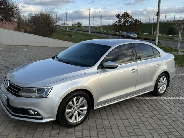 Серый Фольксваген Джетта, объемом двигателя 1.6 л и пробегом 90 тыс. км за 12000 $, фото 2 на Automoto.ua