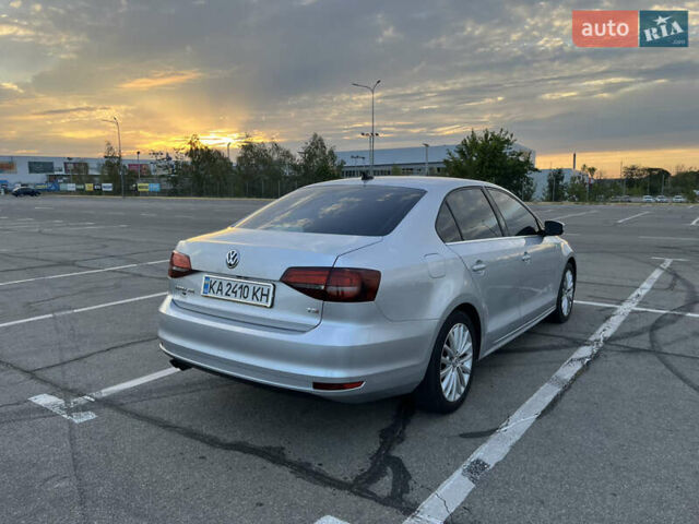 Сірий Фольксваген Джетта, об'ємом двигуна 1.8 л та пробігом 164 тис. км за 12000 $, фото 5 на Automoto.ua