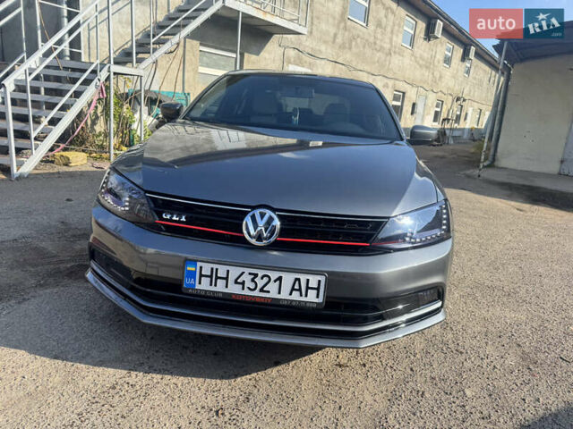 Серый Фольксваген Джетта, объемом двигателя 1.8 л и пробегом 119 тыс. км за 12000 $, фото 1 на Automoto.ua