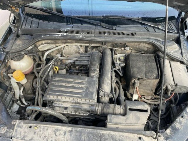 Серый Фольксваген Джетта, объемом двигателя 1.4 л и пробегом 270 тыс. км за 7500 $, фото 8 на Automoto.ua