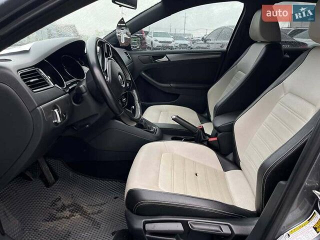Сірий Фольксваген Джетта, об'ємом двигуна 1.8 л та пробігом 250 тис. км за 8500 $, фото 11 на Automoto.ua