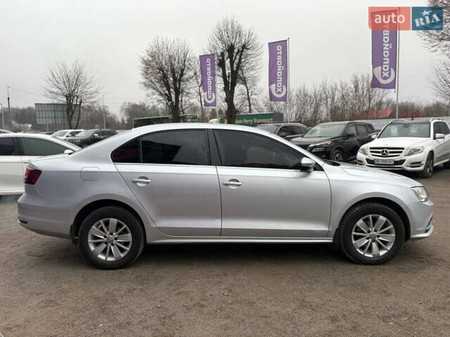 Серый Фольксваген Джетта, объемом двигателя 1.6 л и пробегом 190 тыс. км за 12500 $, фото 3 на Automoto.ua