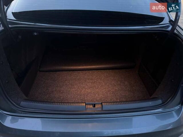 Серый Фольксваген Джетта, объемом двигателя 1.6 л и пробегом 186 тыс. км за 12600 $, фото 12 на Automoto.ua