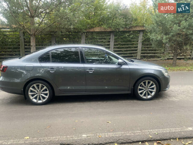 Серый Фольксваген Джетта, объемом двигателя 1.6 л и пробегом 186 тыс. км за 12600 $, фото 1 на Automoto.ua