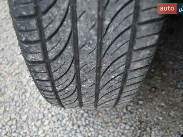 Серый Фольксваген Джетта, объемом двигателя 1.4 л и пробегом 110 тыс. км за 12800 $, фото 4 на Automoto.ua