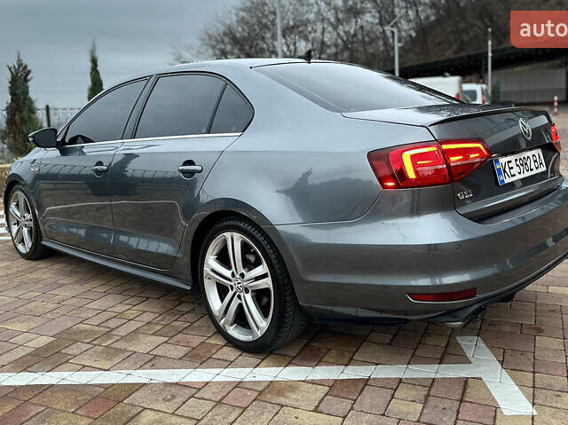 Серый Фольксваген Джетта, объемом двигателя 2 л и пробегом 188 тыс. км за 14500 $, фото 20 на Automoto.ua