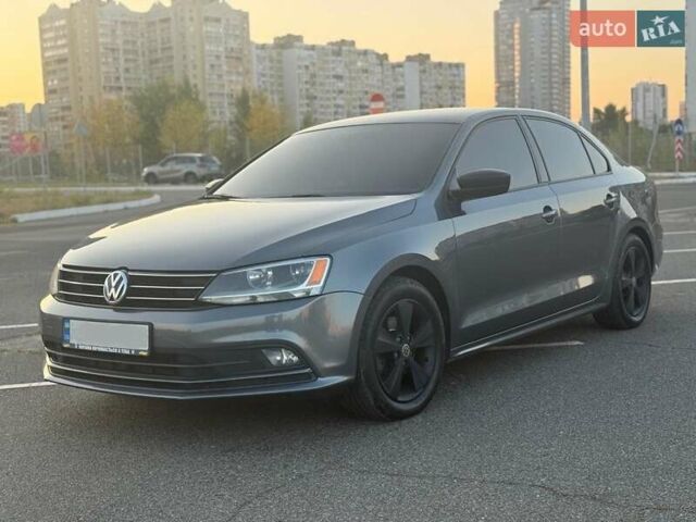 Сірий Фольксваген Джетта, об'ємом двигуна 1.8 л та пробігом 270 тис. км за 11000 $, фото 1 на Automoto.ua