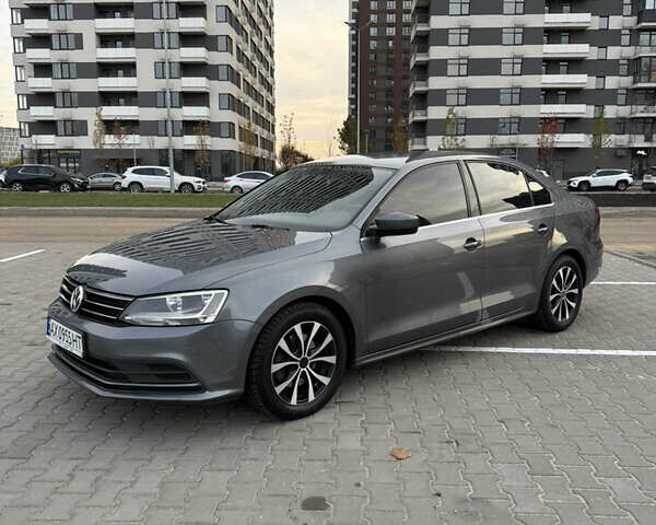Сірий Фольксваген Джетта, об'ємом двигуна 1.39 л та пробігом 127 тис. км за 11000 $, фото 9 на Automoto.ua