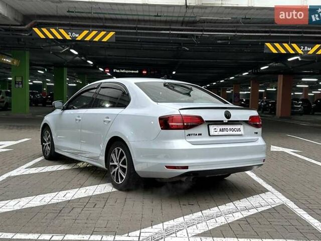 Сірий Фольксваген Джетта, об'ємом двигуна 1.4 л та пробігом 194 тис. км за 10990 $, фото 4 на Automoto.ua