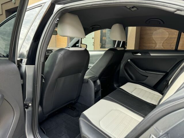 Сірий Фольксваген Джетта, об'ємом двигуна 0 л та пробігом 180 тис. км за 9750 $, фото 14 на Automoto.ua