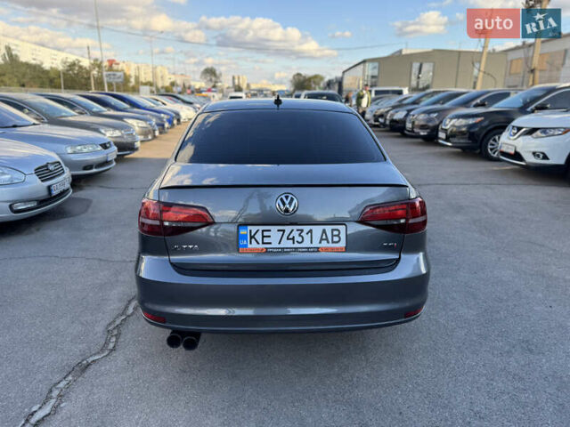 Фольксваген Джетта 2016 в Запорожье на Automoto.ua Серый Фольксваген Джетта, объемом двигателя 1.8 л и пробегом 210 тыс. км за 9999 $, фото 9 на Automoto.ua