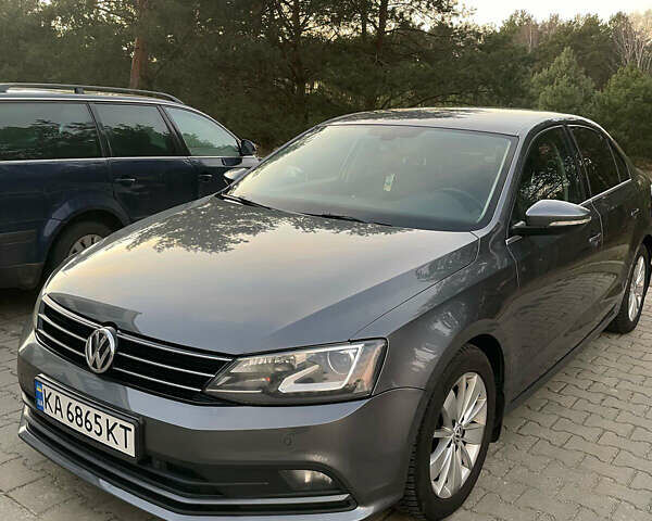 Серый Фольксваген Джетта, объемом двигателя 1.6 л и пробегом 258 тыс. км за 10700 $, фото 10 на Automoto.ua