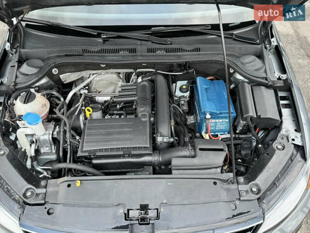 Фольксваген Джетта 2016 в Киеве на Automoto.ua Серый Фольксваген Джетта, объемом двигателя 1.4 л и пробегом 215 тыс. км за 8250 $, фото 15 на Automoto.ua