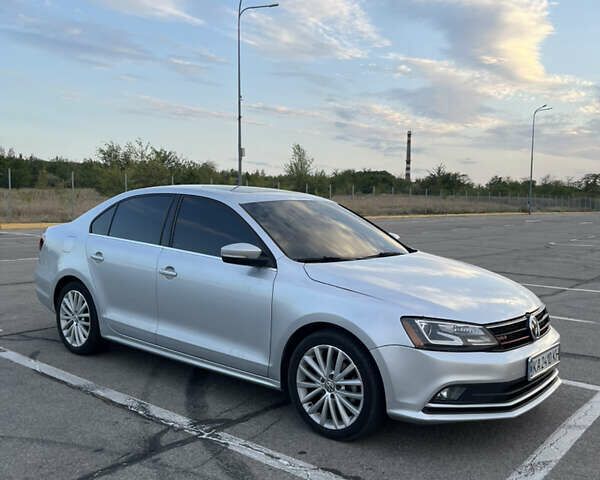 Сірий Фольксваген Джетта, об'ємом двигуна 1.8 л та пробігом 164 тис. км за 12000 $, фото 3 на Automoto.ua