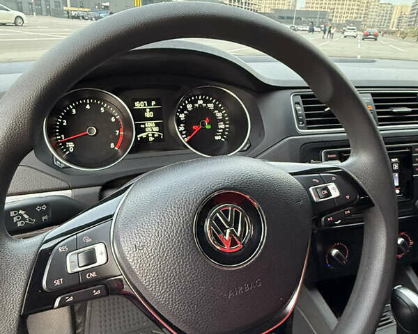 Сірий Фольксваген Джетта, об'ємом двигуна 1.39 л та пробігом 127 тис. км за 11000 $, фото 17 на Automoto.ua