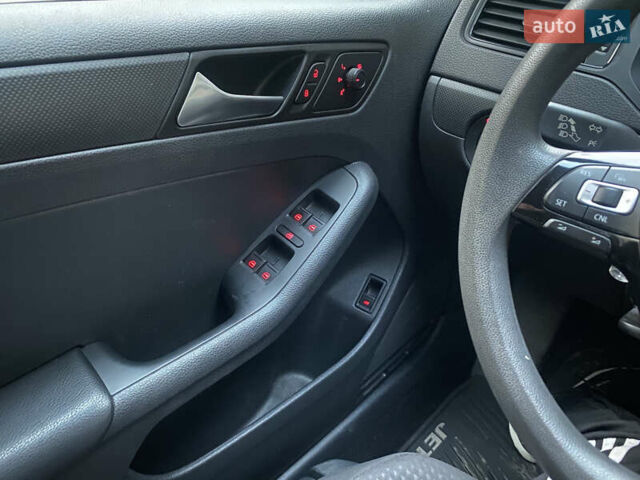 Серый Фольксваген Джетта, объемом двигателя 1.4 л и пробегом 99 тыс. км за 9400 $, фото 9 на Automoto.ua