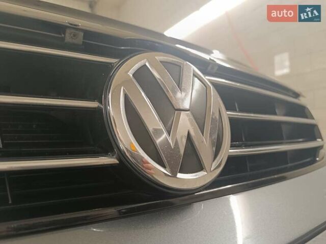 Серый Фольксваген Джетта, объемом двигателя 1.39 л и пробегом 165 тыс. км за 11200 $, фото 28 на Automoto.ua