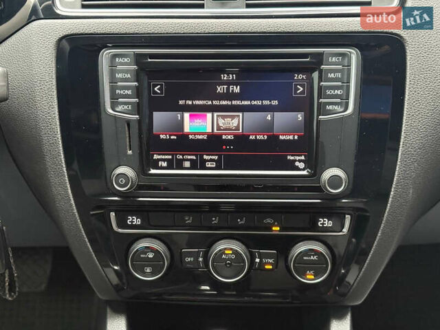 Серый Фольксваген Джетта, объемом двигателя 1.6 л и пробегом 190 тыс. км за 12500 $, фото 14 на Automoto.ua