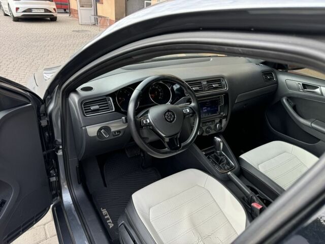 Сірий Фольксваген Джетта, об'ємом двигуна 0 л та пробігом 180 тис. км за 9750 $, фото 12 на Automoto.ua