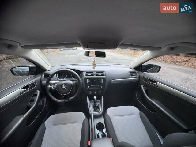Фольксваген Джетта 2016 в Киеве на Automoto.ua Серый Фольксваген Джетта, объемом двигателя 1.4 л и пробегом 115 тыс. км за 10300 $, фото 19 на Automoto.ua