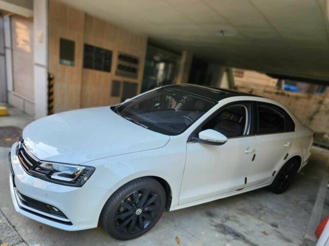 Серый Фольксваген Джетта, объемом двигателя 2 л и пробегом 85 тыс. км за 12500 $, фото 2 на Automoto.ua