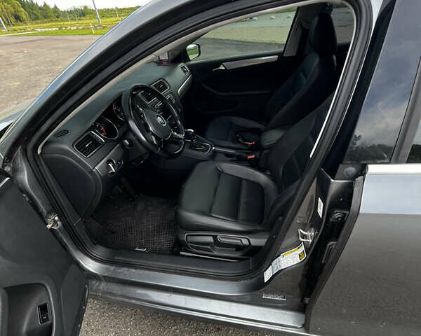 Фольксваген Джетта 2016 в Львове на Automoto.ua Серый Фольксваген Джетта, объемом двигателя 1.4 л и пробегом 174 тыс. км за 12350 $, фото 9 на Automoto.ua