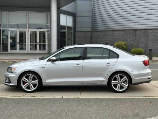 Сірий Фольксваген Джетта, об'ємом двигуна 2 л та пробігом 70 тис. км за 6000 $, фото 3 на Automoto.ua