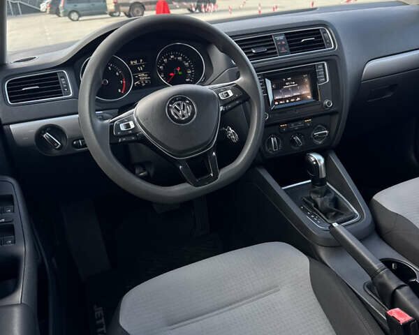 Фольксваген Джетта 2016 у Києві на Automoto.ua Сірий Фольксваген Джетта, об'ємом двигуна 1.4 л та пробігом 150 тис. км за 10000 $, фото 7 на Automoto.ua