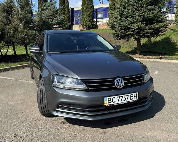 Серый Фольксваген Джетта, объемом двигателя 1.4 л и пробегом 95 тыс. км за 12400 $, фото 1 на Automoto.ua
