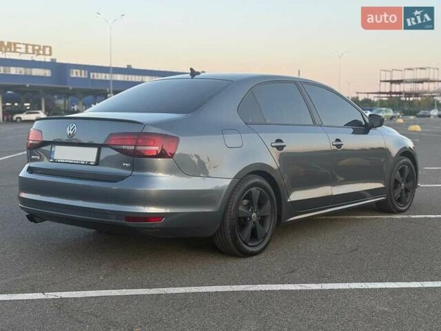Сірий Фольксваген Джетта, об'ємом двигуна 1.8 л та пробігом 270 тис. км за 11000 $, фото 3 на Automoto.ua