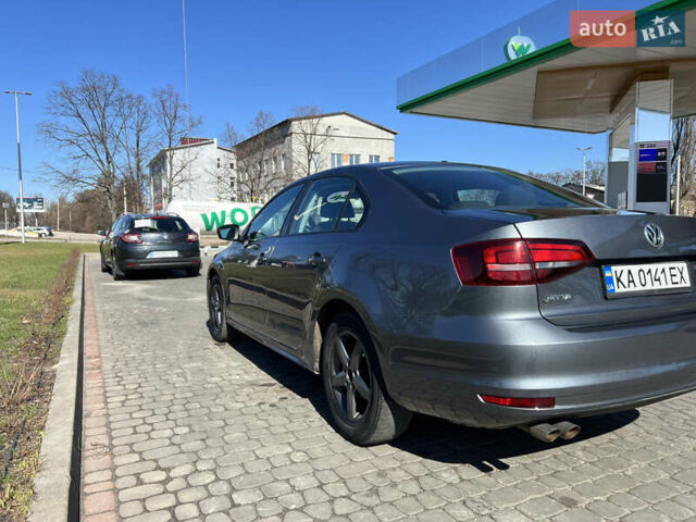 Сірий Фольксваген Джетта, об'ємом двигуна 1.39 л та пробігом 261 тис. км за 10500 $, фото 11 на Automoto.ua