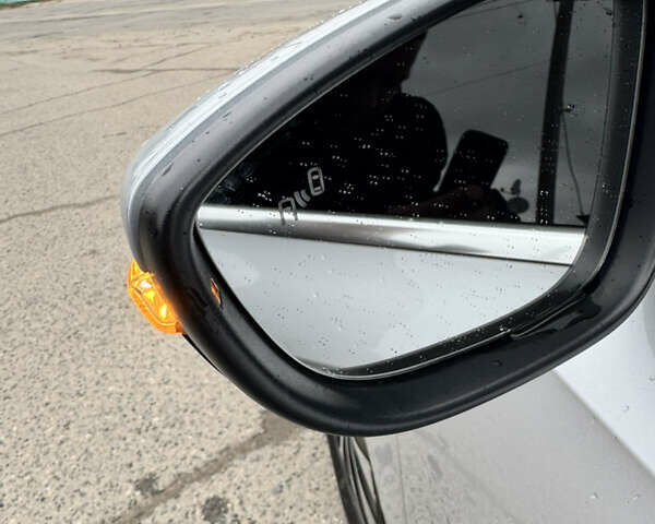 Сірий Фольксваген Джетта, об'ємом двигуна 1.39 л та пробігом 144 тис. км за 11999 $, фото 9 на Automoto.ua