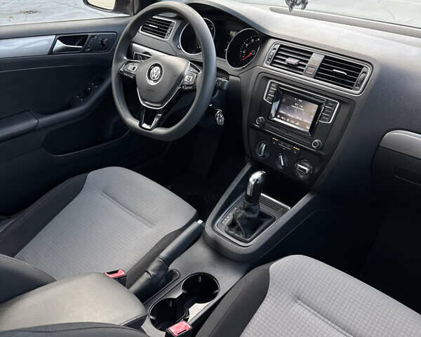 Фольксваген Джетта 2016 у Києві на Automoto.ua Сірий Фольксваген Джетта, об'ємом двигуна 1.4 л та пробігом 150 тис. км за 10000 $, фото 9 на Automoto.ua