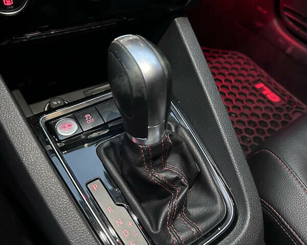 Серый Фольксваген Джетта, объемом двигателя 2 л и пробегом 188 тыс. км за 14500 $, фото 40 на Automoto.ua