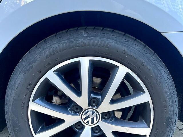 Сірий Фольксваген Джетта, об'ємом двигуна 1.4 л та пробігом 191 тис. км за 11000 $, фото 4 на Automoto.ua