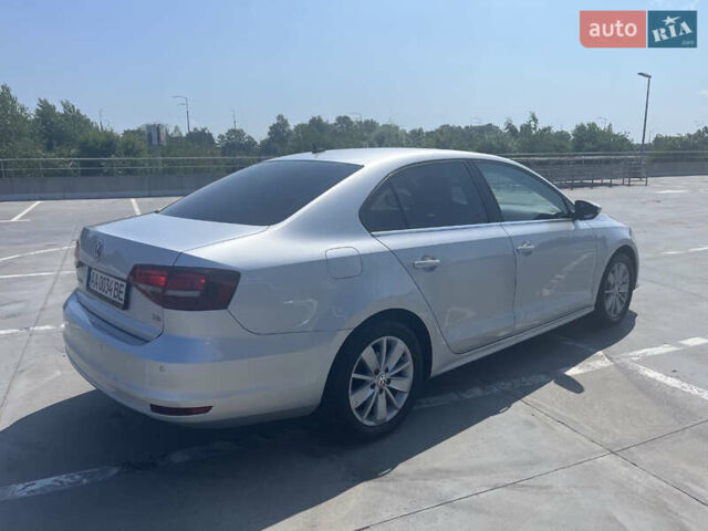 Серый Фольксваген Джетта, объемом двигателя 1.6 л и пробегом 130 тыс. км за 11200 $, фото 4 на Automoto.ua