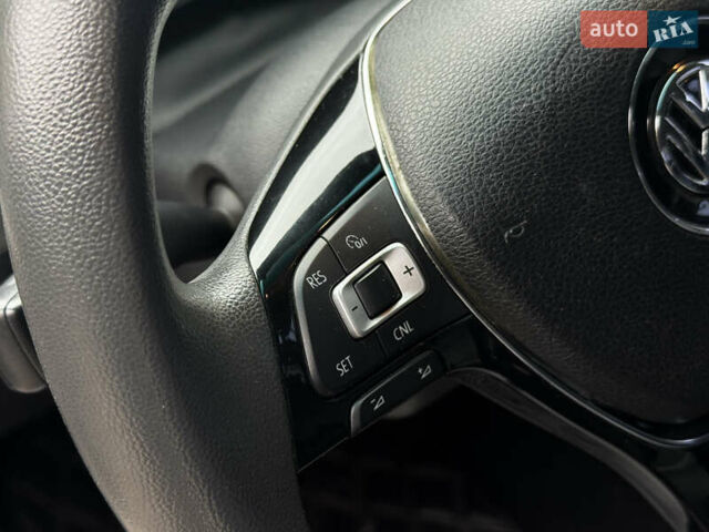 Фольксваген Джетта 2016 в Киеве на Automoto.ua Серый Фольксваген Джетта, объемом двигателя 1.4 л и пробегом 95 тыс. км за 9490 $, фото 19 на Automoto.ua
