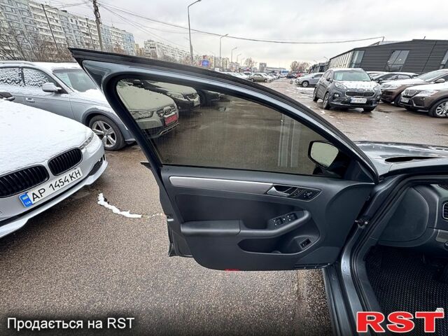 Сірий Фольксваген Джетта, об'ємом двигуна 1.8 л та пробігом 190 тис. км за 11000 $, фото 12 на Automoto.ua