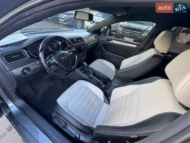 Фольксваген Джетта 2016 в Запорожье на Automoto.ua Серый Фольксваген Джетта, объемом двигателя 1.8 л и пробегом 210 тыс. км за 9999 $, фото 23 на Automoto.ua