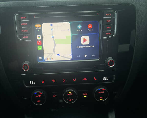 Серый Фольксваген Джетта, объемом двигателя 1.4 л и пробегом 56 тыс. км за 14200 $, фото 15 на Automoto.ua