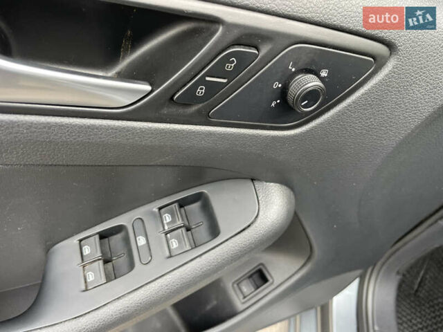 Фольксваген Джетта 2016 в Киеве на Automoto.ua Серый Фольксваген Джетта, объемом двигателя 1.4 л и пробегом 215 тыс. км за 8250 $, фото 11 на Automoto.ua