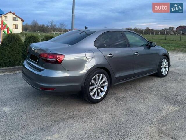 Серый Фольксваген Джетта, объемом двигателя 1.6 л и пробегом 186 тыс. км за 12600 $, фото 6 на Automoto.ua