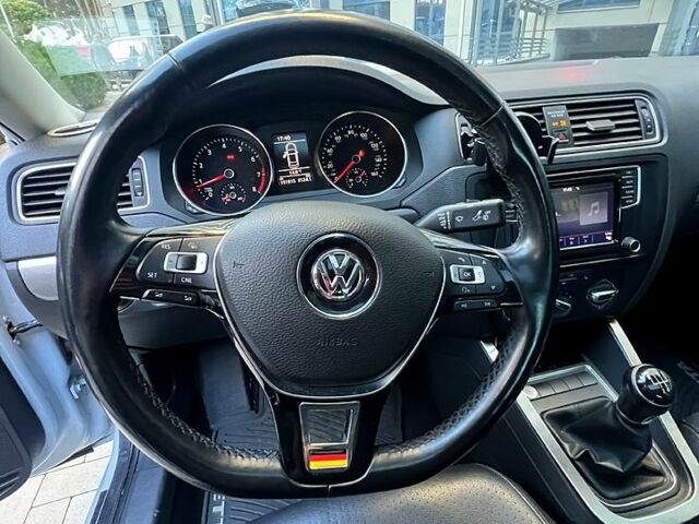 Сірий Фольксваген Джетта, об'ємом двигуна 1.4 л та пробігом 191 тис. км за 11000 $, фото 7 на Automoto.ua