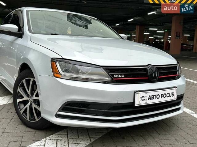 Сірий Фольксваген Джетта, об'ємом двигуна 1.4 л та пробігом 194 тис. км за 10990 $, фото 1 на Automoto.ua