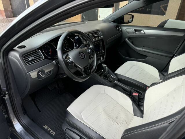 Сірий Фольксваген Джетта, об'ємом двигуна 0 л та пробігом 180 тис. км за 9750 $, фото 11 на Automoto.ua